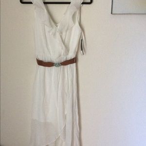 Off white sleeveless high low dress
